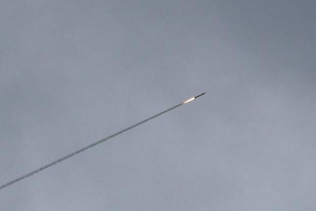 Axios: США нанесли удары по военным целям на острове Харк