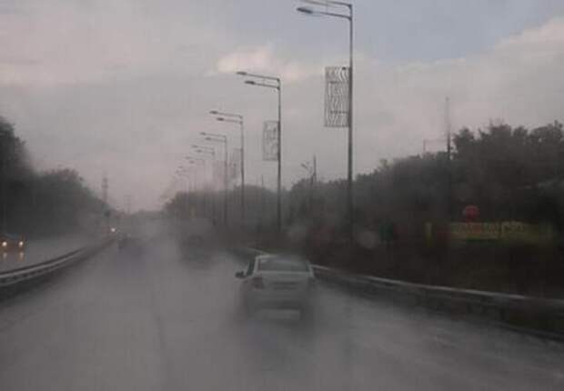 Штормовое предупреждение объявили на Черноморском побережье Краснодарского края