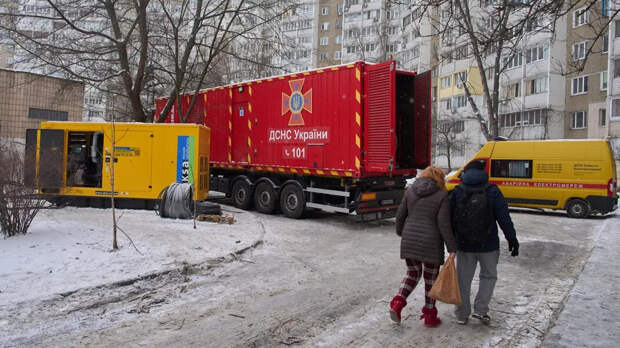 Несколько областей Украины погрузились почти в полный блэкаут