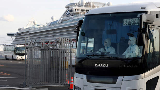 Ещё двое россиян заразились коронавирусом на круизном лайнере в Японии