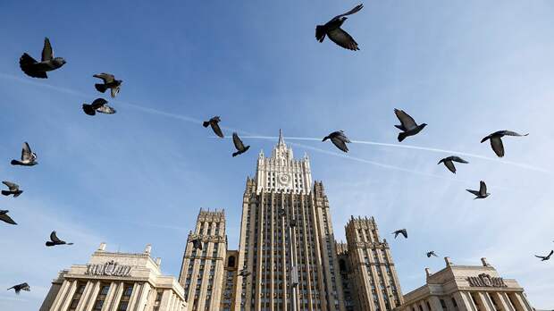 http://kaleidoscopelive.ru/novosti/posol_rossii_v_bahrejne_prokommentiroval_voennoe_sotrudnichestvo_dvuh_stran/