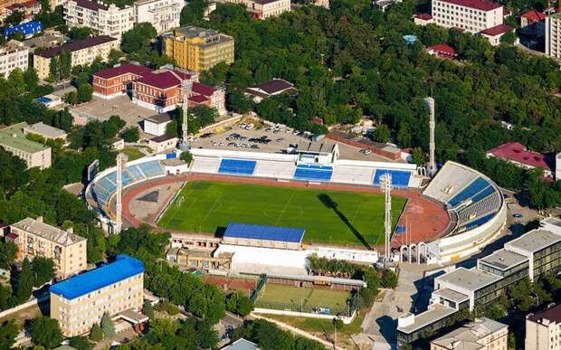 Матч «Черноморец» — «Торпедо» в Новороссийске пройдет без зрителей