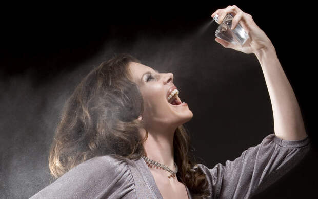 Атмосфера праздника: 5 ароматов, которые стоит нанести перед свиданием