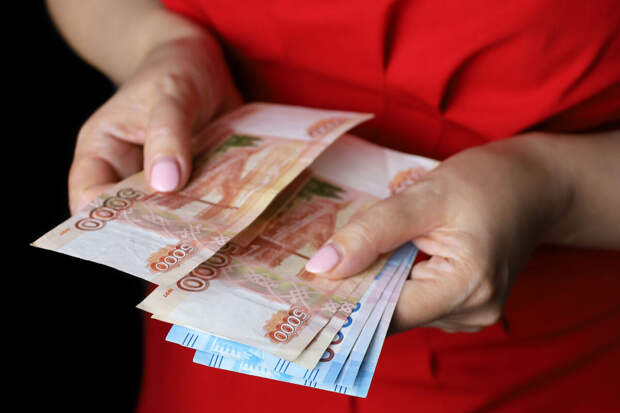 Экономист Швецова: при синдроме бедности человек все время ожидает дефицита