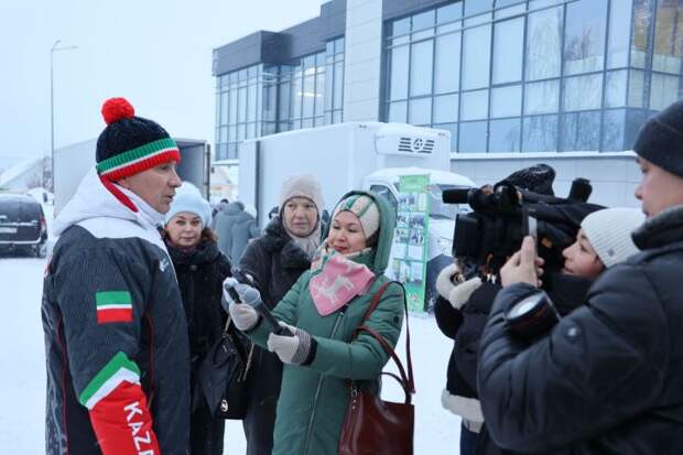 Актаныш районы башлыгы Ленар Зарипов журналистларны җиңүләре белән тәбрик итте