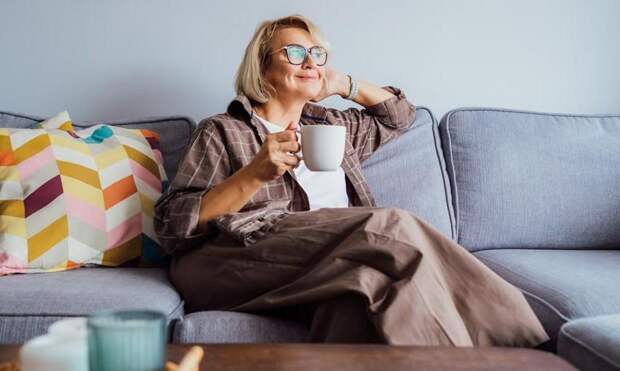 Смена привычек: что лучше пить после 45 лет для хорошего самочувствия — кофе или чай