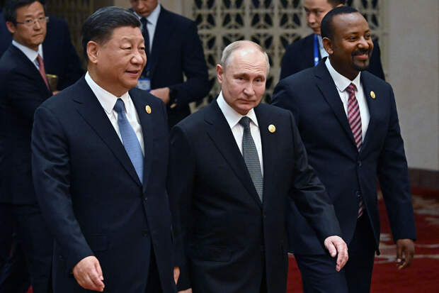 Политолог Баширов: визит Путина в Китай имеет символическое значение