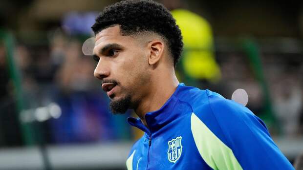 Флик рассказал о состоянии Араухо, возобновившего тренировки после паузы из-за психологических проблем