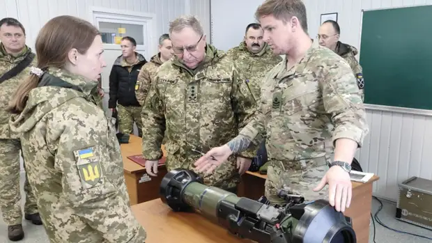 Times: британские военные инструкторы возобновили работу на Украине