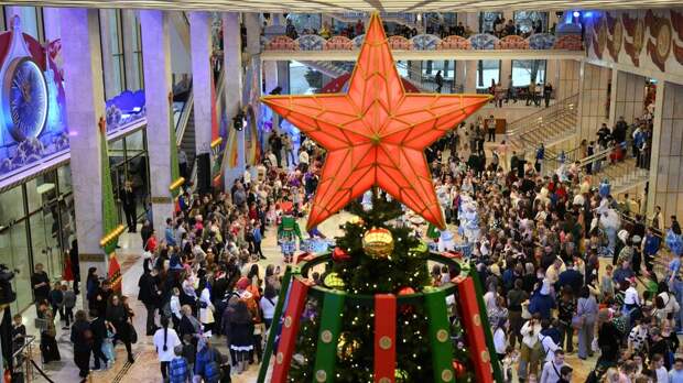 Кремлевская елка, спектакли и катки: как встретить Новый год в Москве