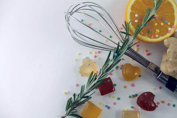 Новогодний стол без стресса: 4 лайфхака от бренд-шефа