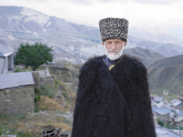 Родион Исмаилов рассказал о богатстве и сложности языков Дагестана в новом фильме