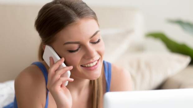 Россиянам рассказали, как правильно бороться с телефонными мошенниками