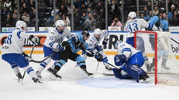 Минское «Динамо» обыграло «Динамо» из Москвы в 1000-м матче Квартальнова в КХЛ