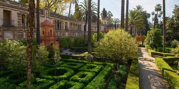 Пространства без публики: как тайные сады пережили века и снова стали актуальны