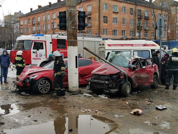 В Твери участника смертельной аварии на Волоколамке взяли под стражу в зале суда