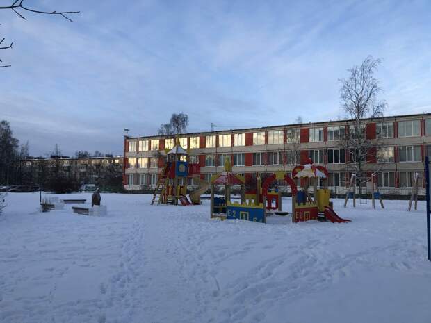 В Петербурге осудили 16-летнюю школьницу, развесившую портреты террористов