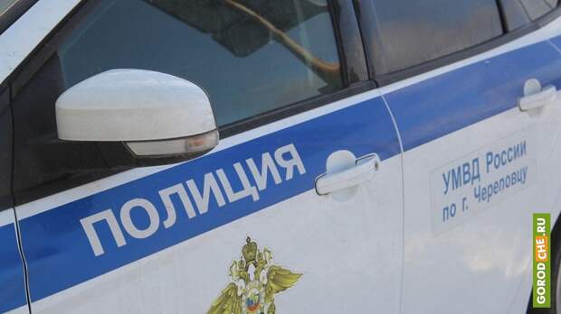 В Череповце ищут очевидцев повреждения 12 припаркованных машин