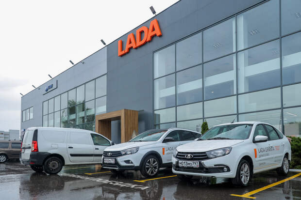 Автомобили марки Lada в 51% случаев покупают женщины