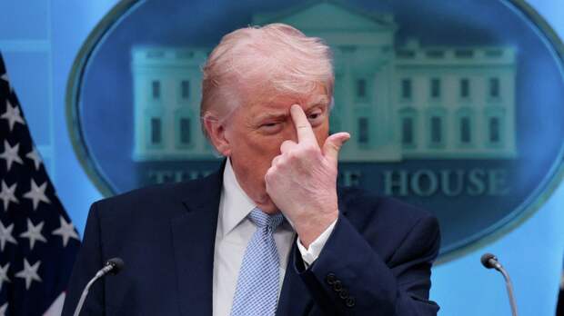 "Гроссмейстер четырехмерных шахмат": Трамп переиграл самого себя в Иране