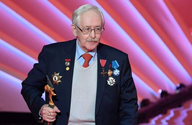 Бывшая невестка Василия Ливанова рассказала, что актер начал терять память