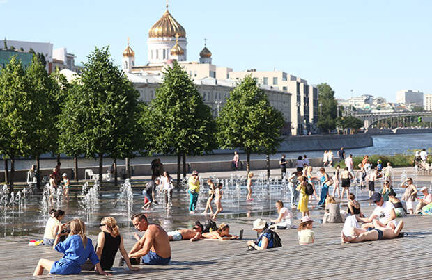 Тридцатиградусная жара в Москве продлится минимум до конца недели