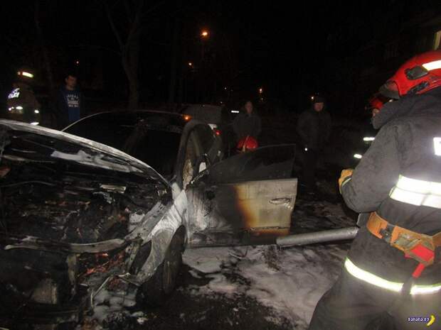 Витебскому влогеру спалили машину