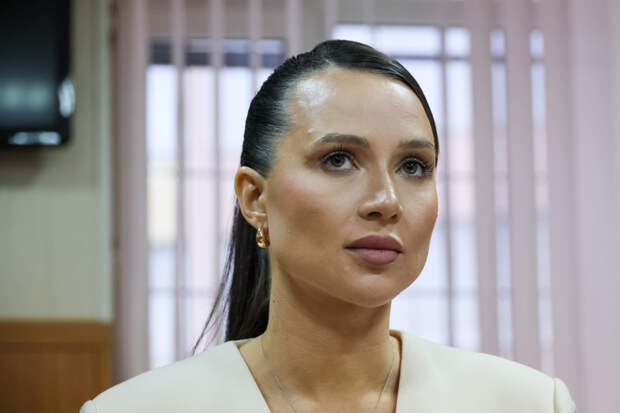 Беременную блогершу Лерчек снова госпитализировали