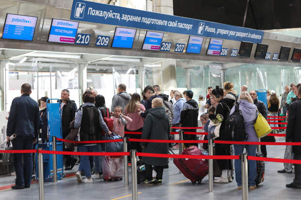 Петербуржцам рассказали, что делать, если задержали рейс