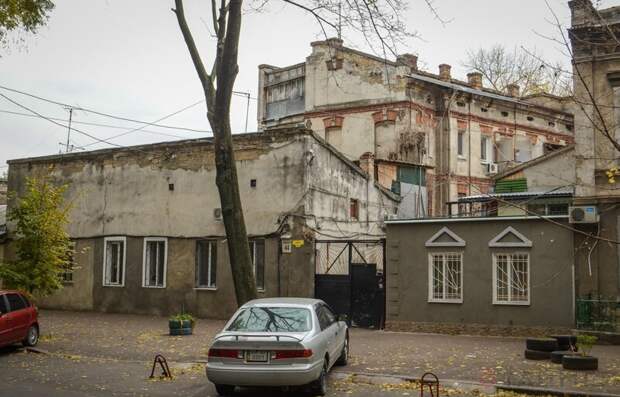 Одесская Молдаванка: трущобная романтика, автокладбища и руины архитектурных экспериментов молдаванка, одесса, романтика, трущобы