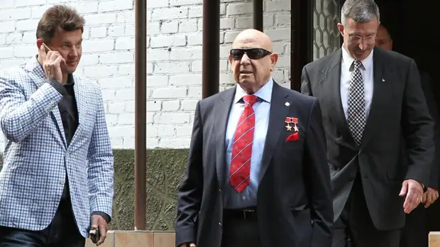 Актёр Евгений Миронов прокомментировал сообщение о смерти Алексея Леонова