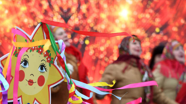 «Блины никогда не были символом солнца»: историк — о происхождении традиций и обрядов Масленицы