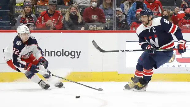 Овечкин вышел на третье место по победным шайбам в НХЛ