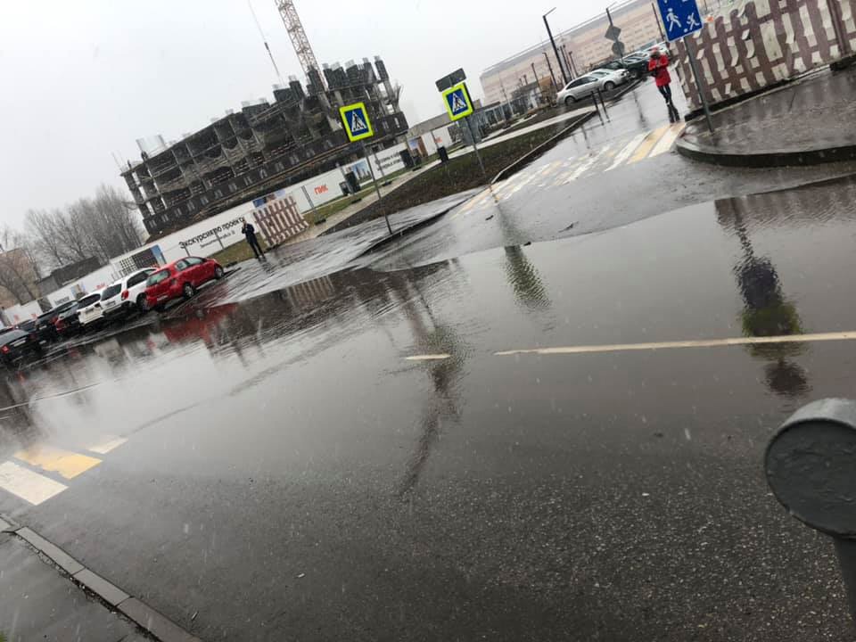 На дублере Полярной заменят дорожное покрытие