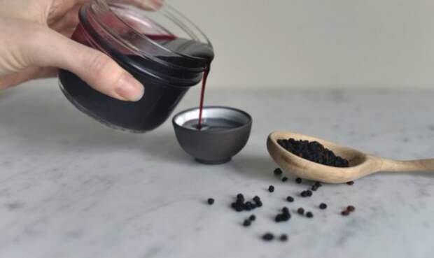 add-a-tablespoon-of-these-seeds-to-your-meals-and-never-feel-tired-again-600x387