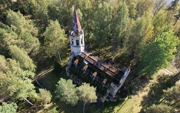 В сохранении кирхи в Приозерском районе могут принять участие архитекторы и реставраторы со всей России