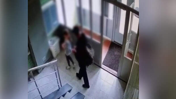 В Москве задержали педофила, изнасиловавшего ребенка в подъезде