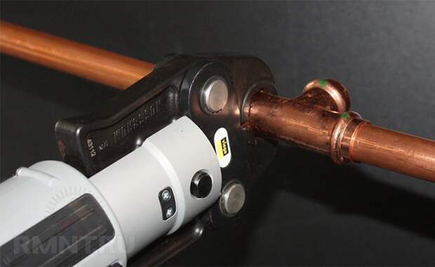 Обжим медных труб