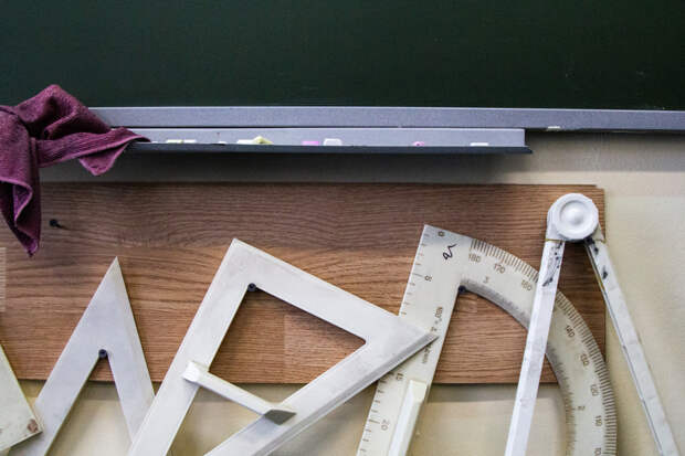 Ученики частной школы в России заявили о тюремных порядках, побоях и клятвах на Библии