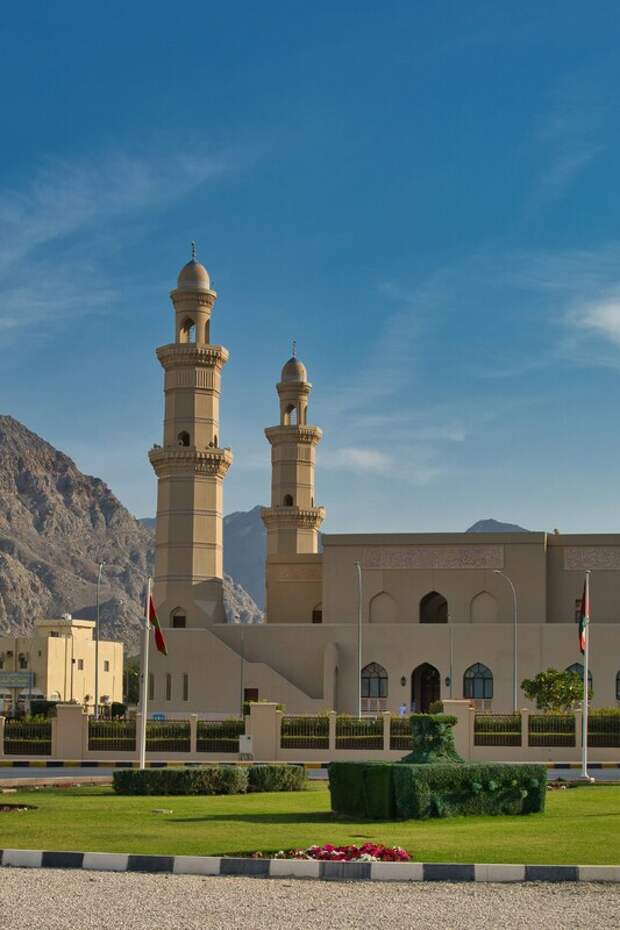 Возобновление рейсов из Омана сигнализирует о нормализации авиасообщения с Ближним Востоком