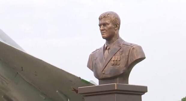 Памятник Роману Филлипову