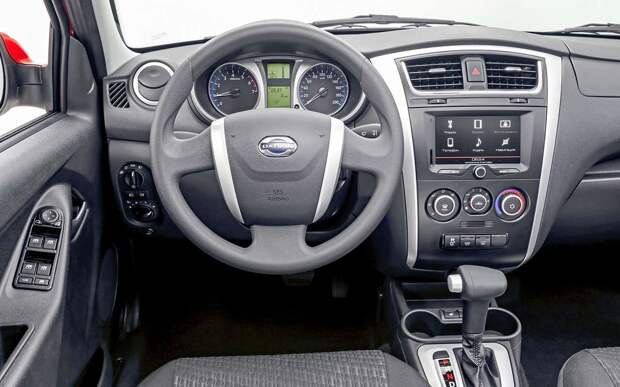 Надежный почти японский автомобиль от 400 000 рублей: в чем он лучше Гранты