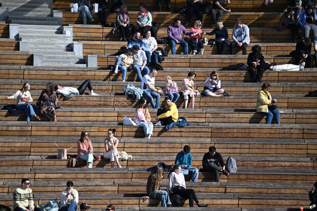 Синоптик Позднякова: экстремально теплая погода в Москве отступит к концу недели