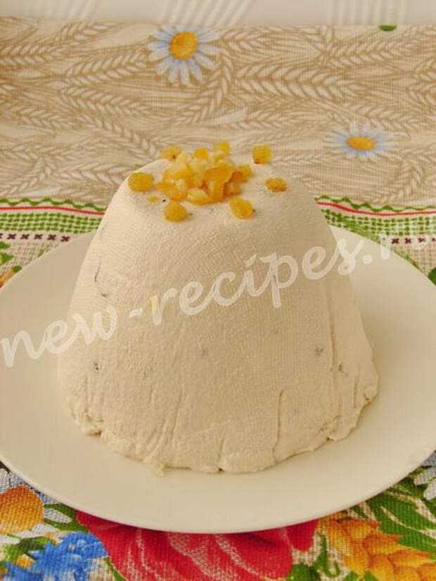 украшаем пасочку изюмом и цукатами украшаем пасочку изюмом и цукатами