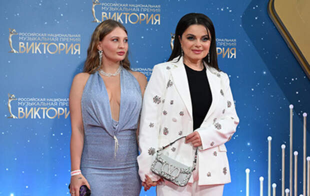 «Невероятная смелость!»: Наташа Королева рассекретила пикантную особенность невестки-стриптизерши