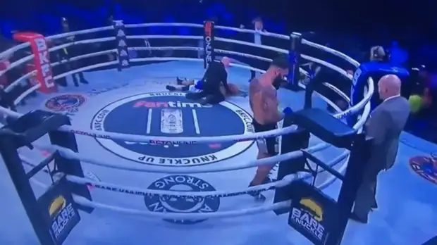 Американский боец скончался спустя полтора месяца после поражения нокаутом