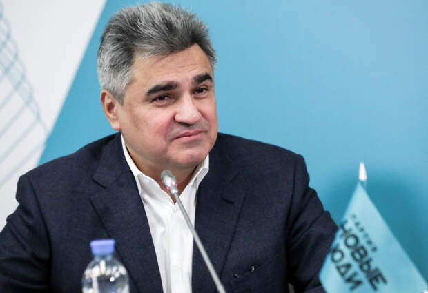 Нечаев заявил, что проблемы зависимости от импорта в легкой промышленности требуют поддержки отечественных производителей