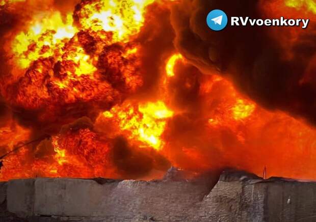 После удара Ирана в ОАЭ пылает один из крупнейших заводов — производителей алюминия в мире (ВИДЕО)