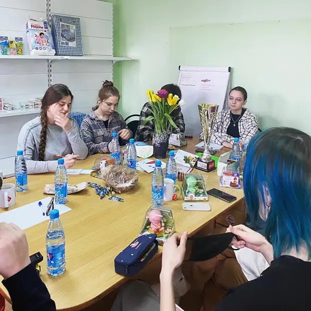 Будущие профессиональные дизайнеры подготовили проект помещения для уссурийских волонтёров