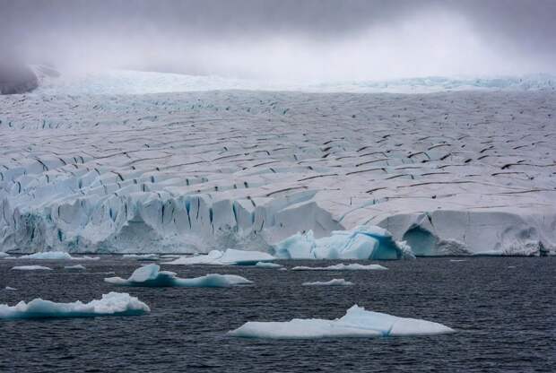 Ученые предупредили человечество об опасности из-за таяния «ледника Судного дня»